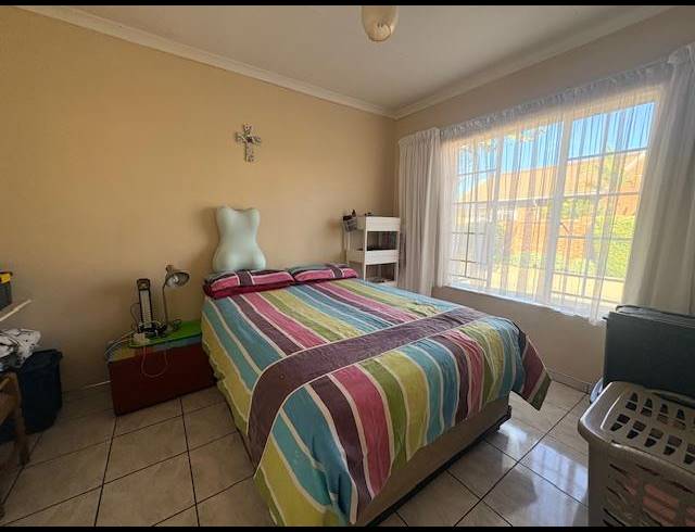 2 BEDROOM TOWNHOUSE FOR SALE IN AMBERFIELD HEIGHTS
